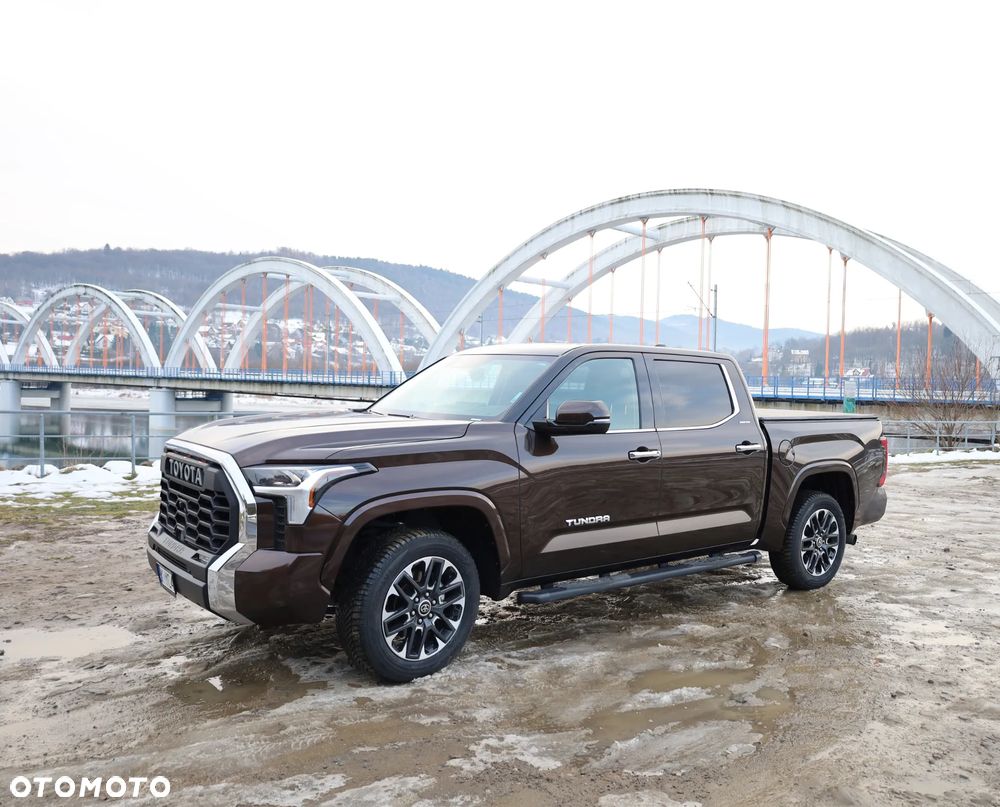 Toyota Tundra - 12