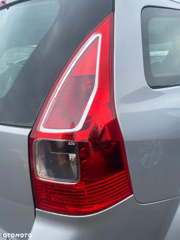 Renault Megane II 2 FL 02-11 LAMPA TYLNA TYŁ PRAWA