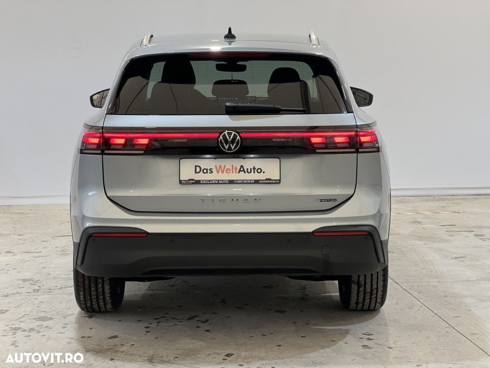 Volkswagen Tiguan - 38
