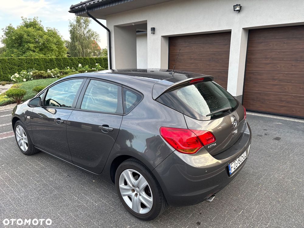 Opel Astra 1.4 T Cosmo - 15