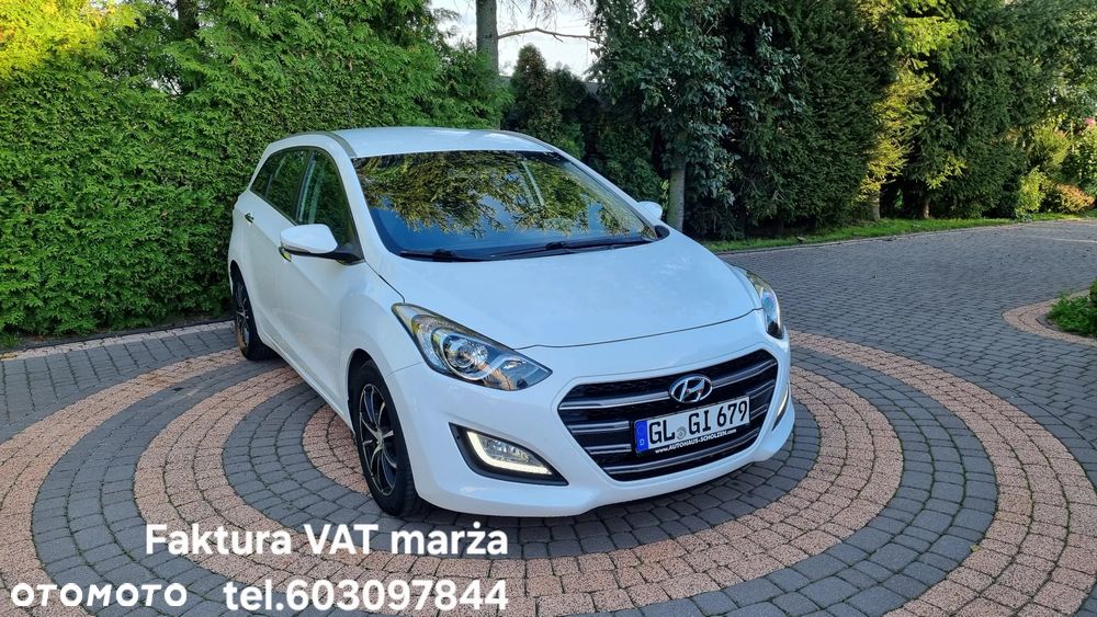 Hyundai i30 Fastback 1.6 CRDI Premium - 28