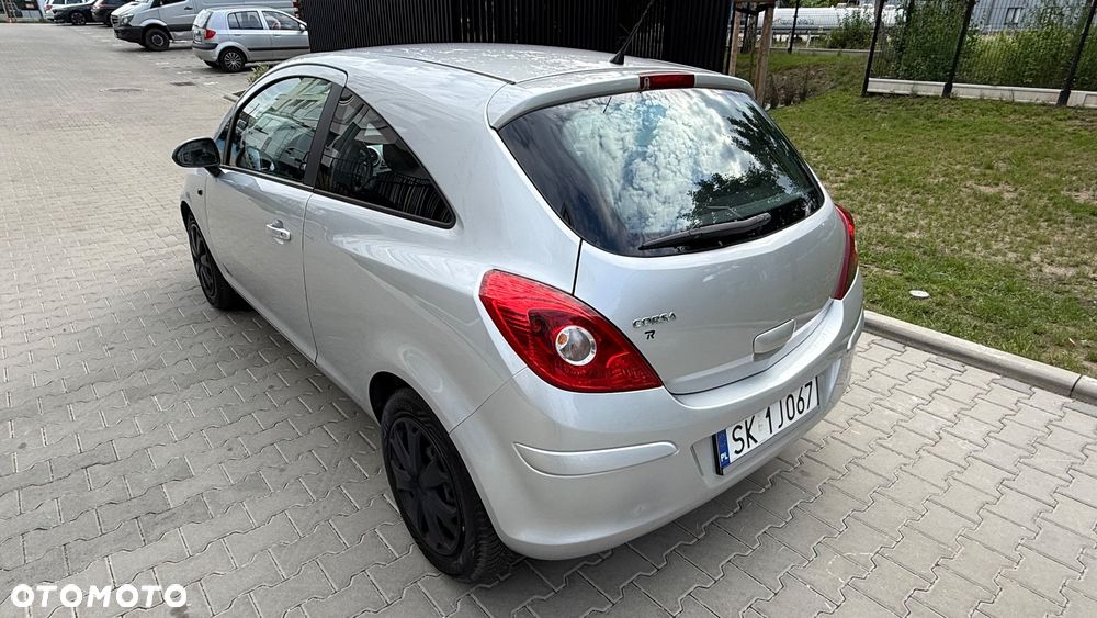 Opel Corsa 1.2 16V Enjoy - 19