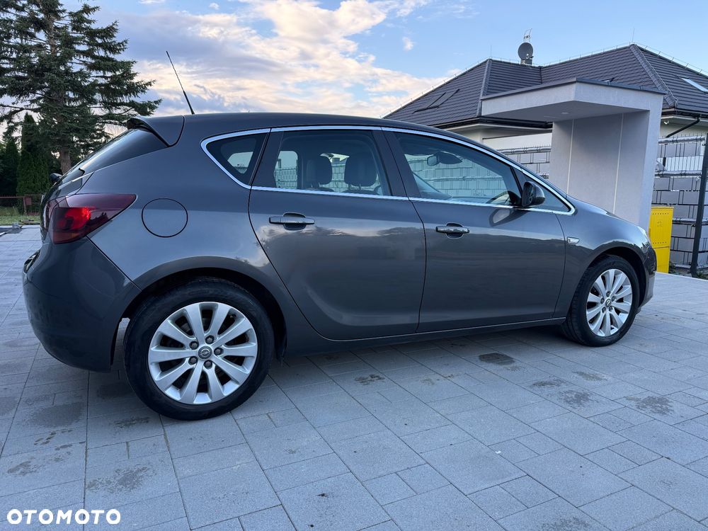 Opel Astra - 11