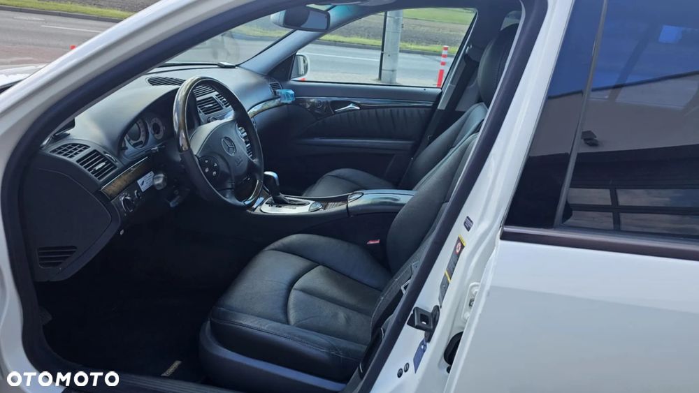 Mercedes-Benz Klasa E 500 Avantgarde Sport Edition - 11