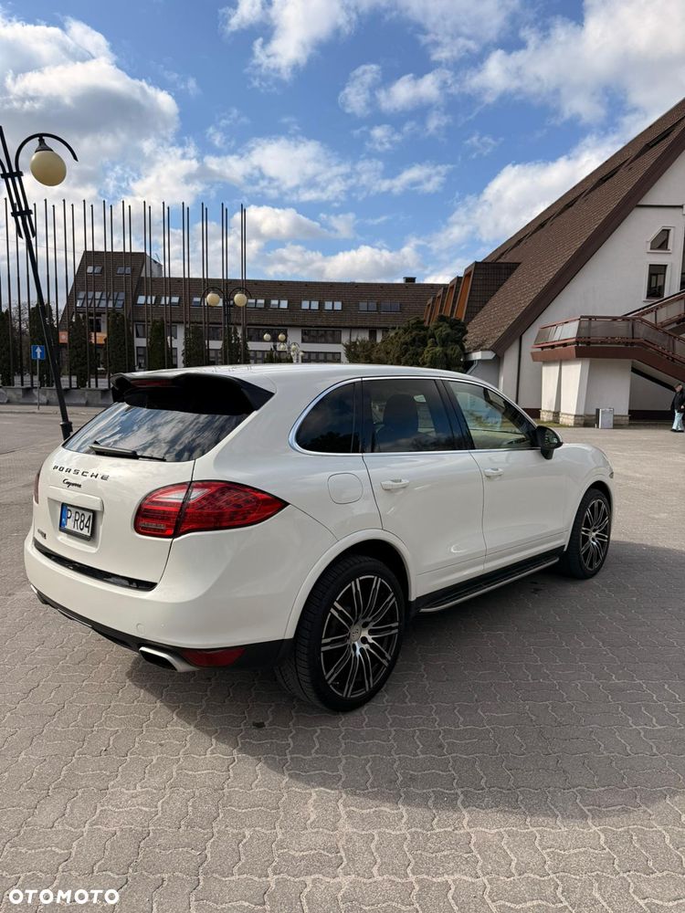 Porsche Cayenne - 7