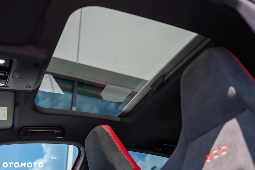 Volkswagen Golf VIII 2.0 TSI GTI Clubsport DSG - 19