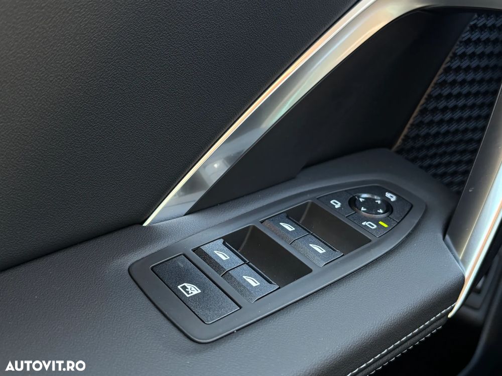 BMW X1 sDrive20i AT MHEV - 20