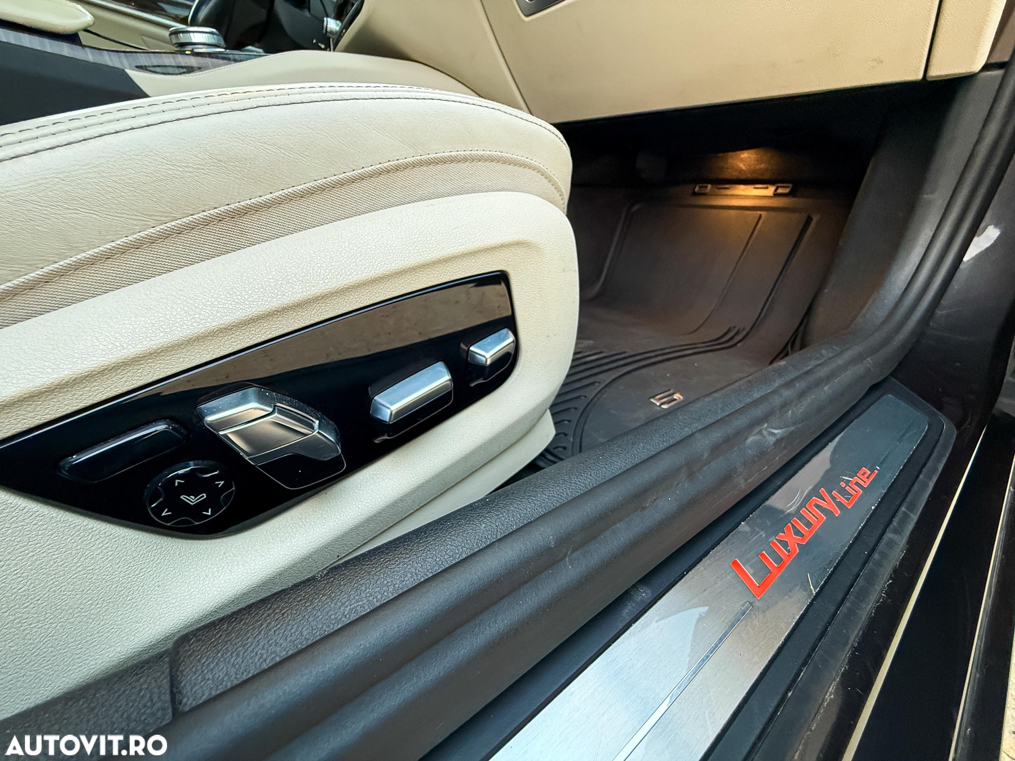 BMW Seria 5 530d xDrive AT - 27