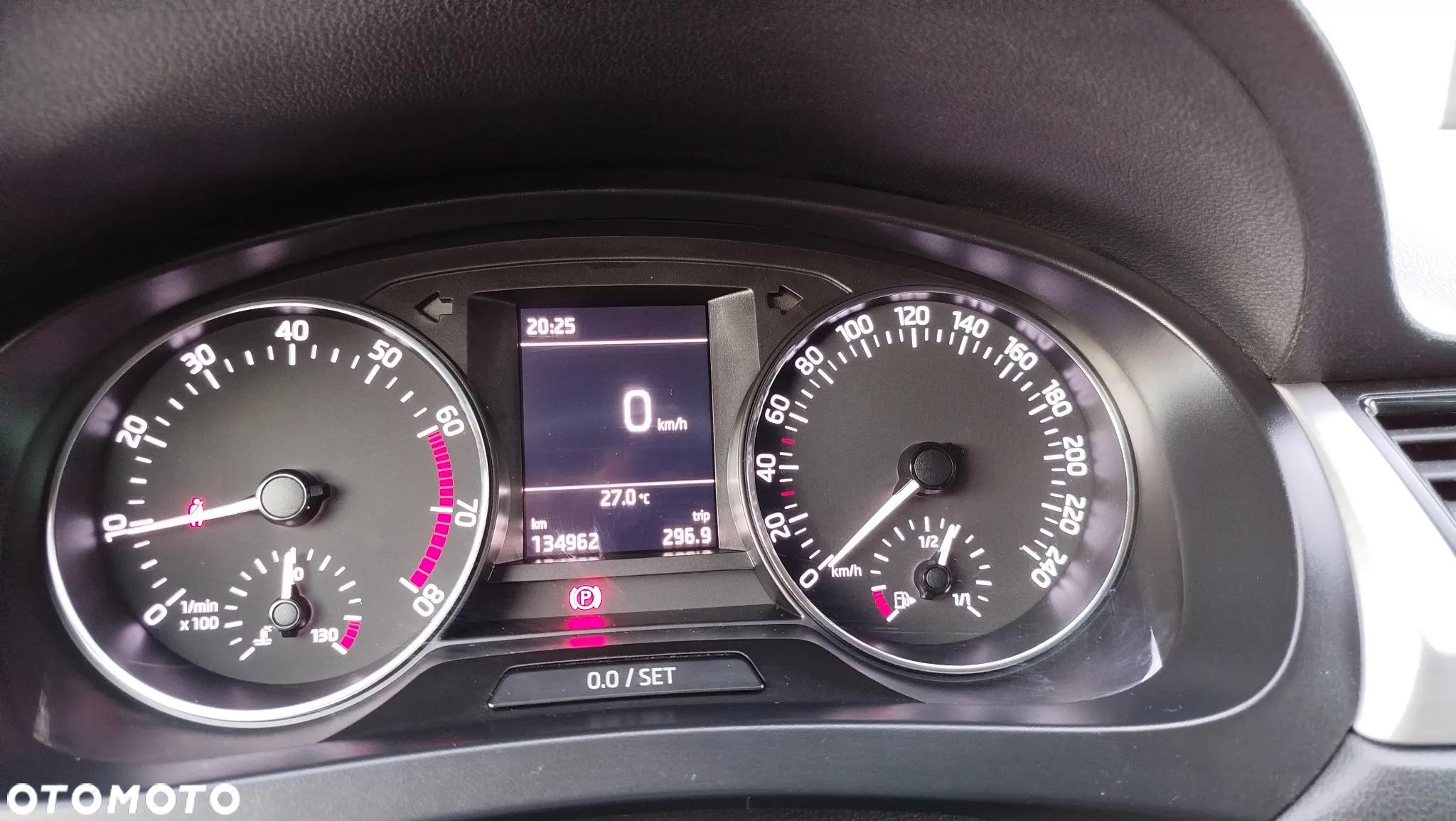 Skoda RAPID 1.2 TSI Ambition - 11