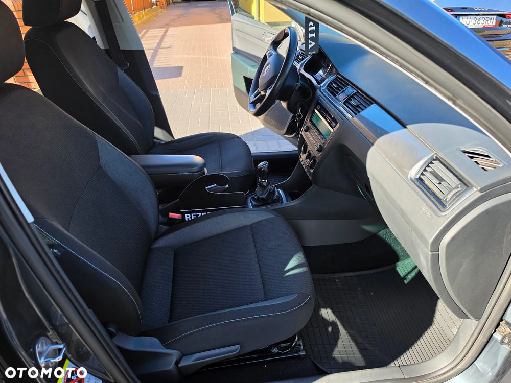 Skoda RAPID 1.2 TSI Ambition - 20