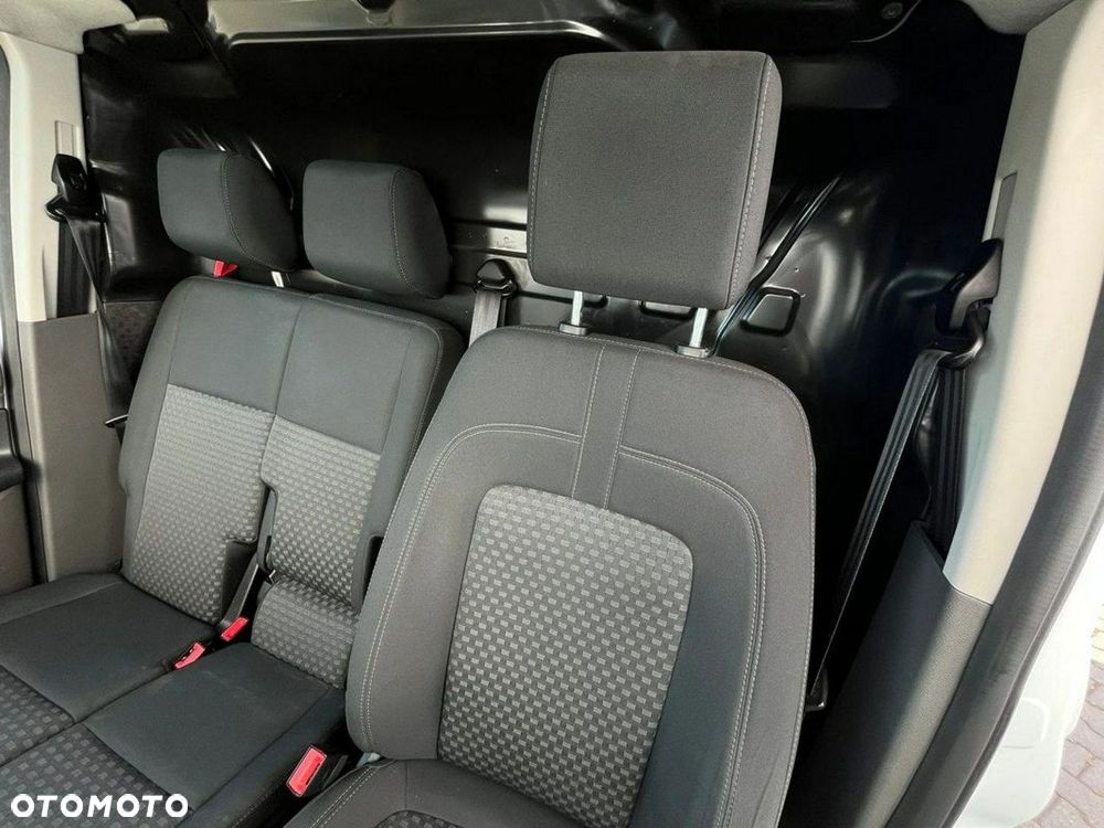 Ford Transit Connect - 18