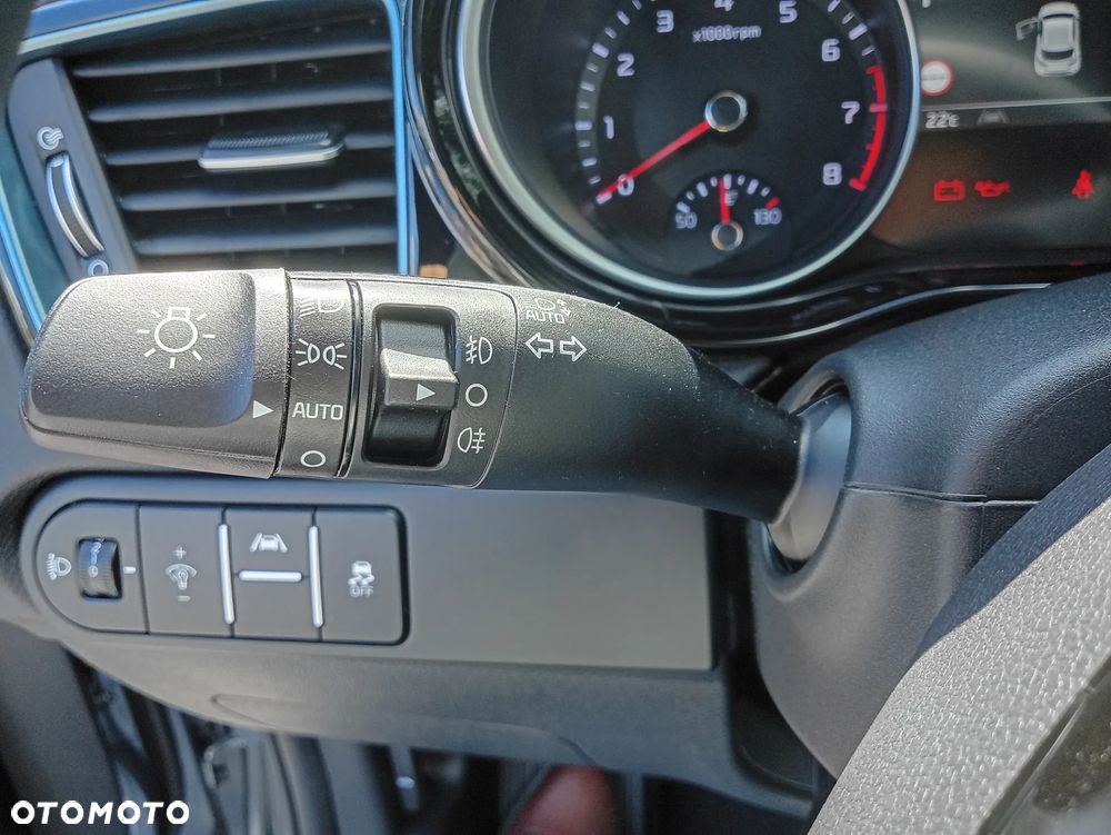 Kia XCeed 1.6 T-GDI Tribute DCT - 25