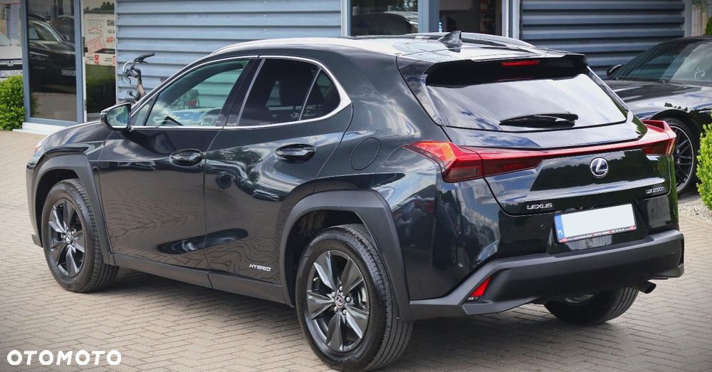 Lexus UX - 7