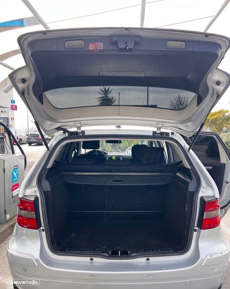 Mercedes-Benz B 200 CDI Autotronic - 11