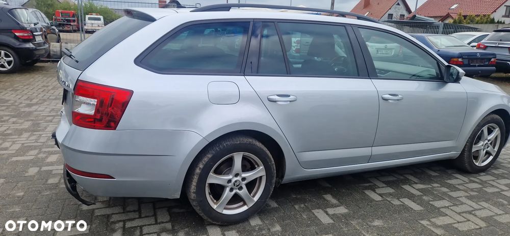 Skoda Octavia 1.6 TDI Premium Edition - 4