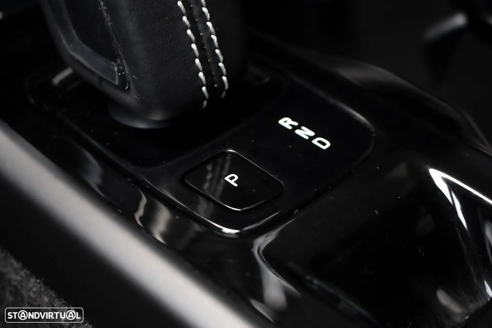 Volvo XC 40 1.5 T5 PHEV R-Design - 21