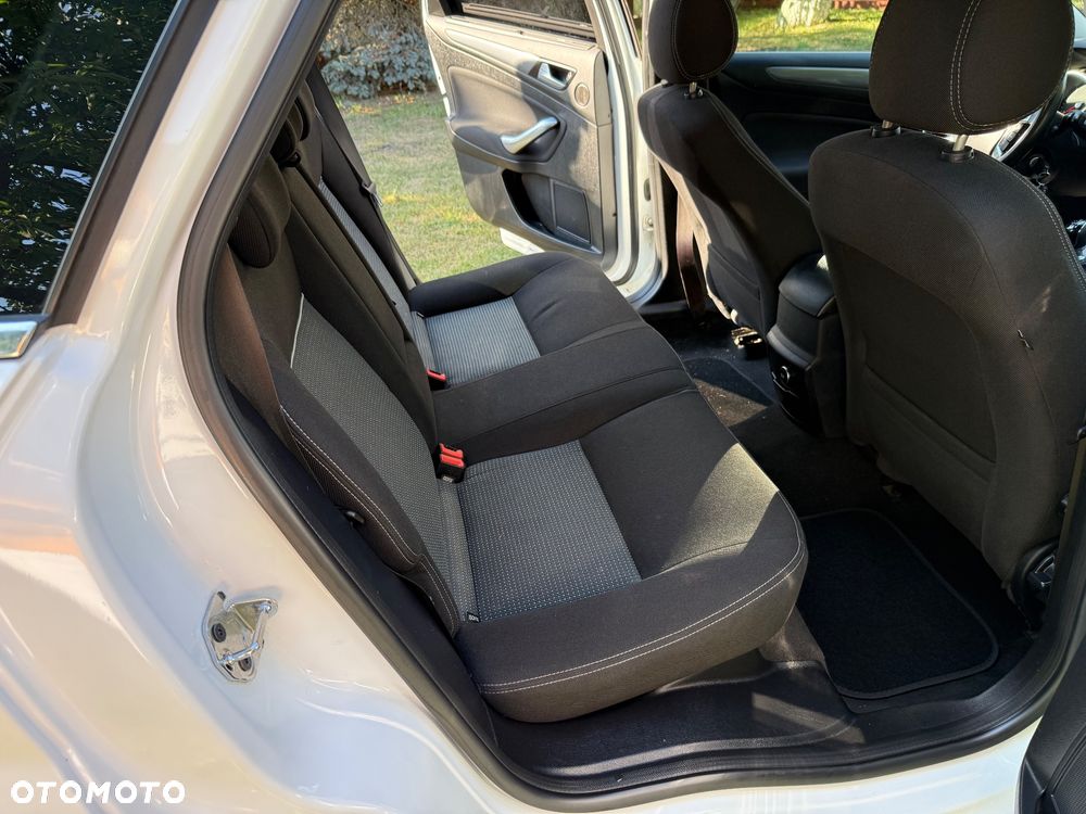 Ford Mondeo 2.0 TDCi Titanium - 10