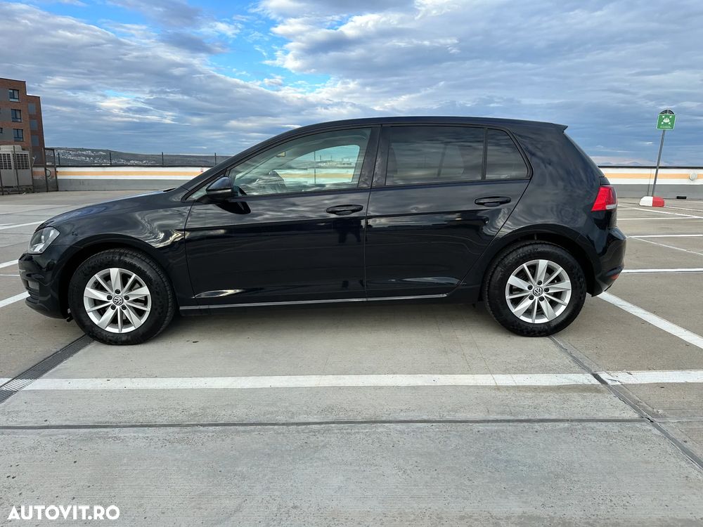Volkswagen Golf - 5