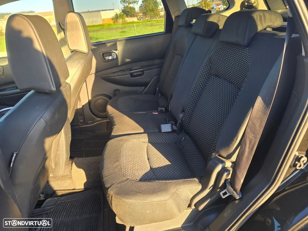 Nissan Qashqai +2 - 8