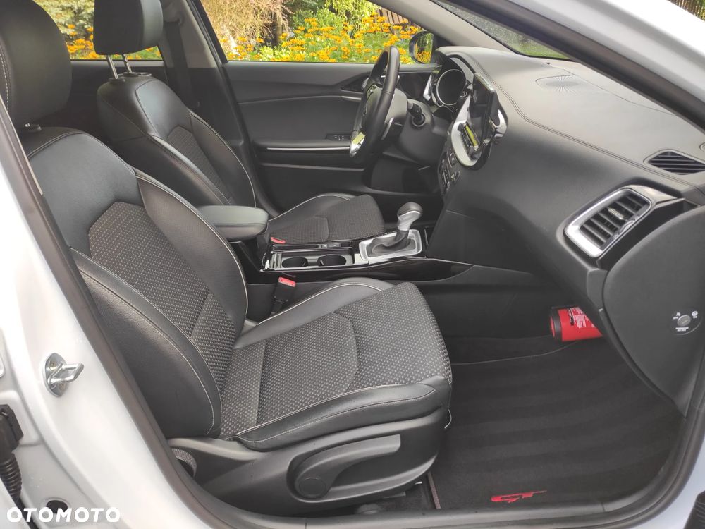 Kia XCeed - 16