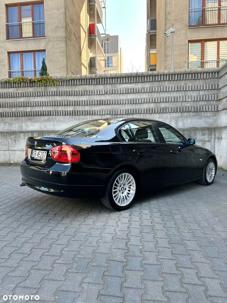 BMW Seria 3 320i - 3