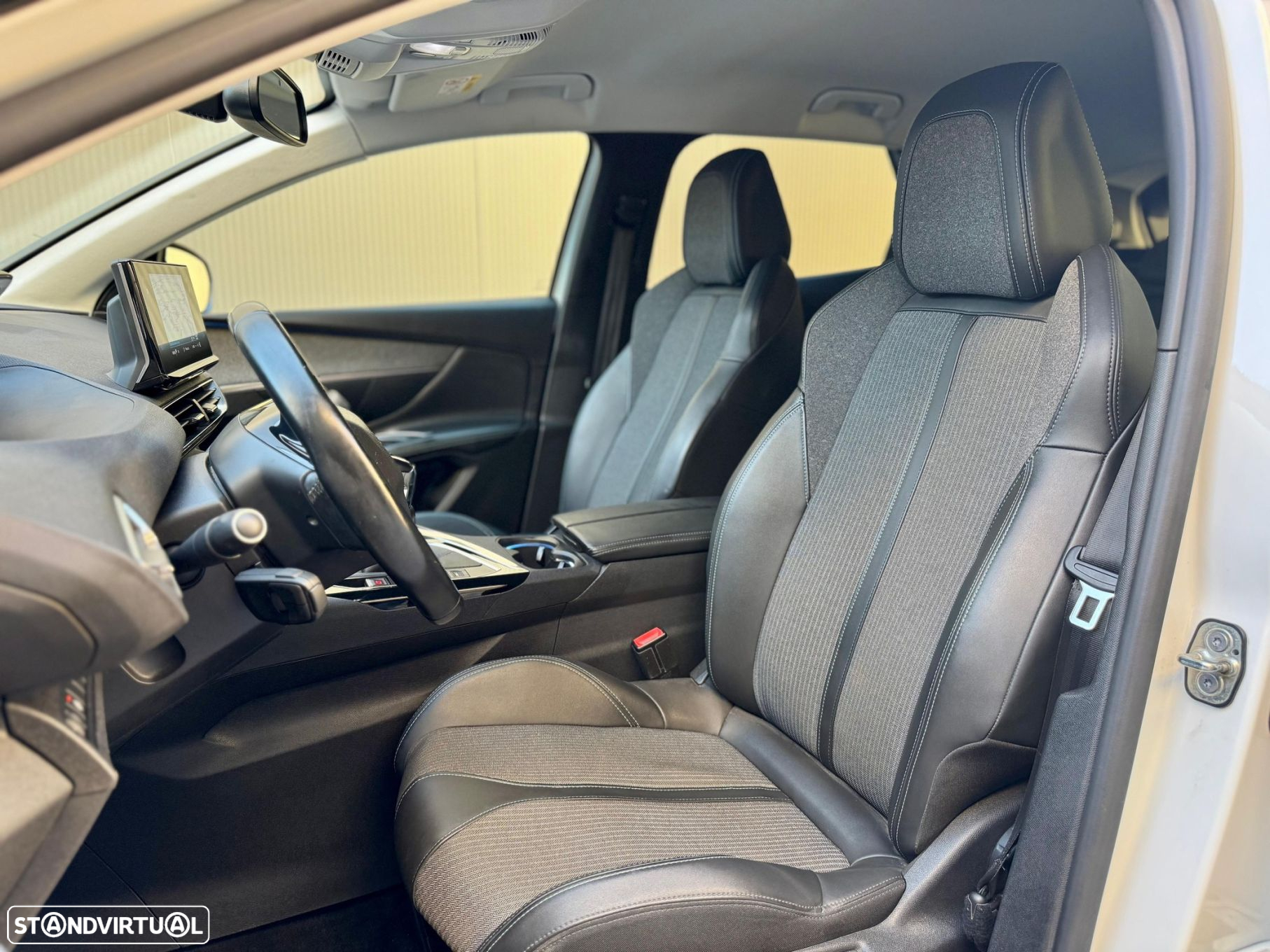 Peugeot 3008 1.5 BlueHDi Allure - 15