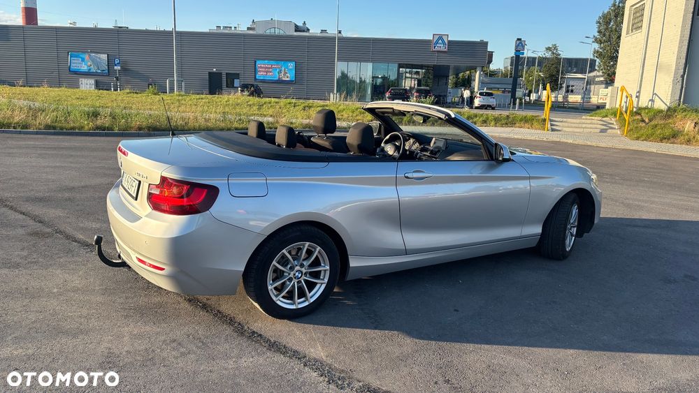 BMW Seria 2 218d - 22