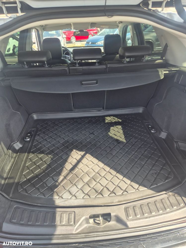 Land Rover Discovery Sport 2.0 l TD4 HSE Luxury Aut. - 15