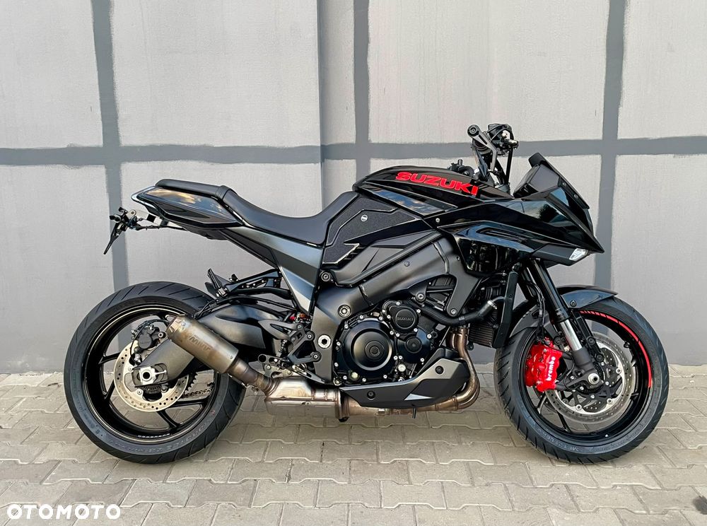 Suzuki GSX - 2