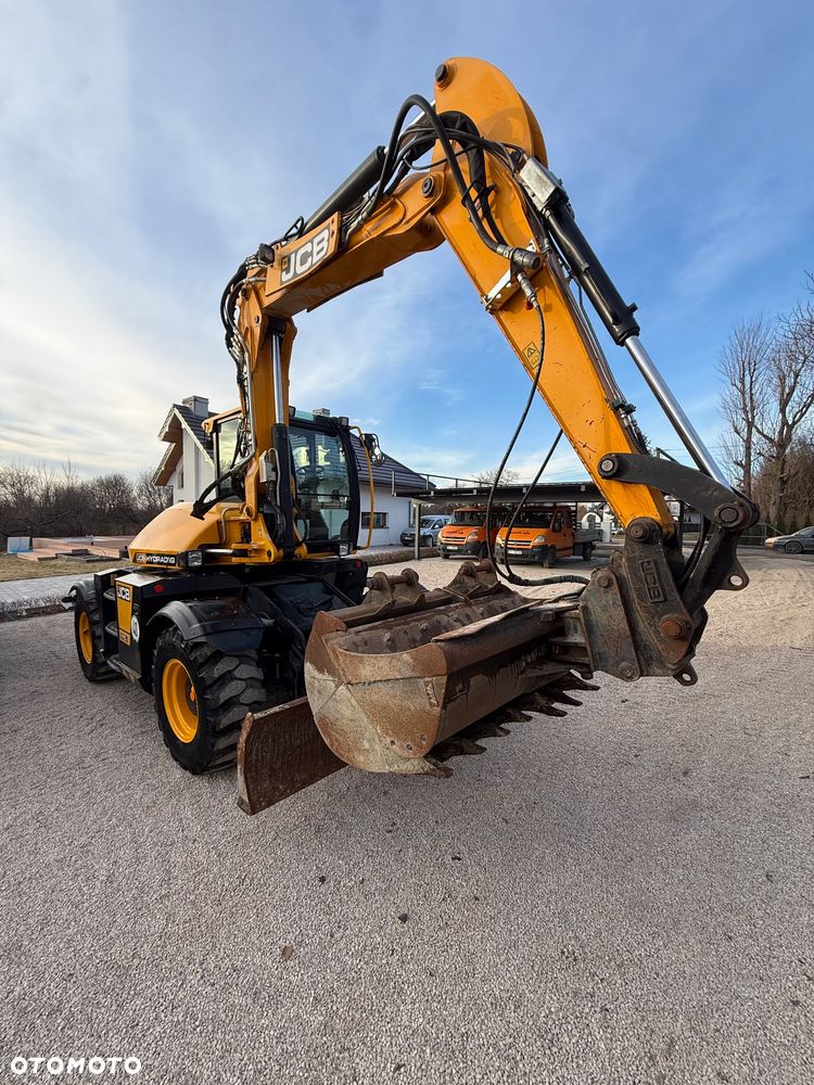 JCB HYDRADIG - 3