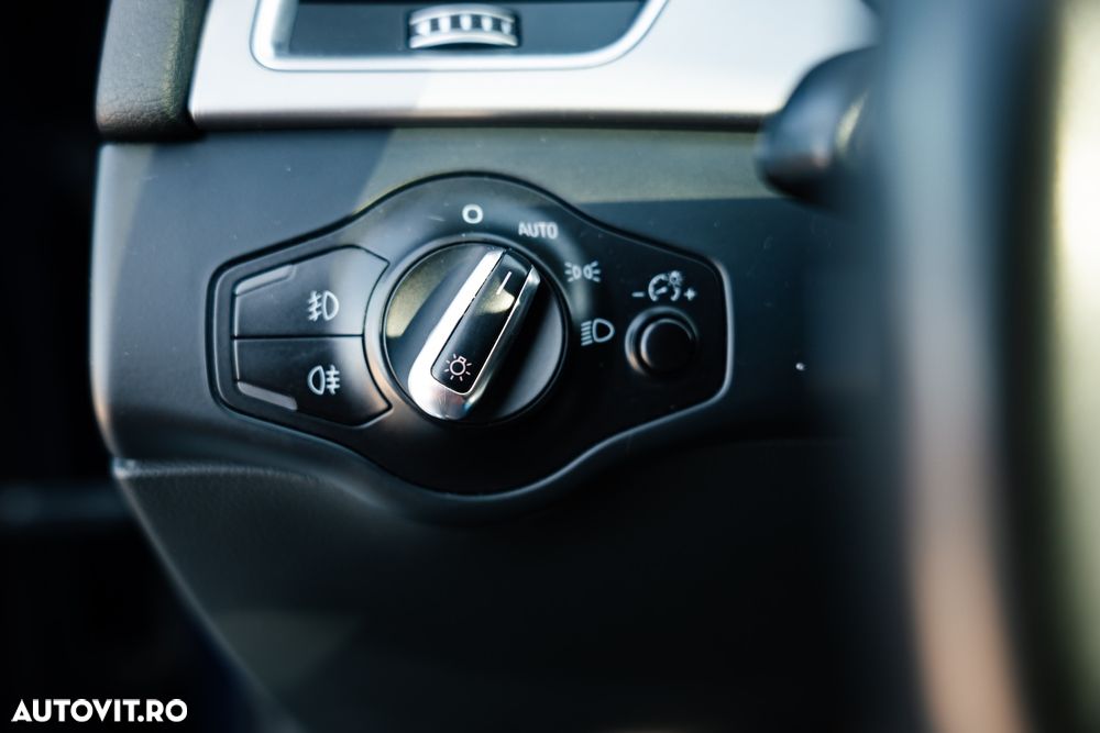 Audi A4 2.0 TDI DPF multitronic Ambiente - 25