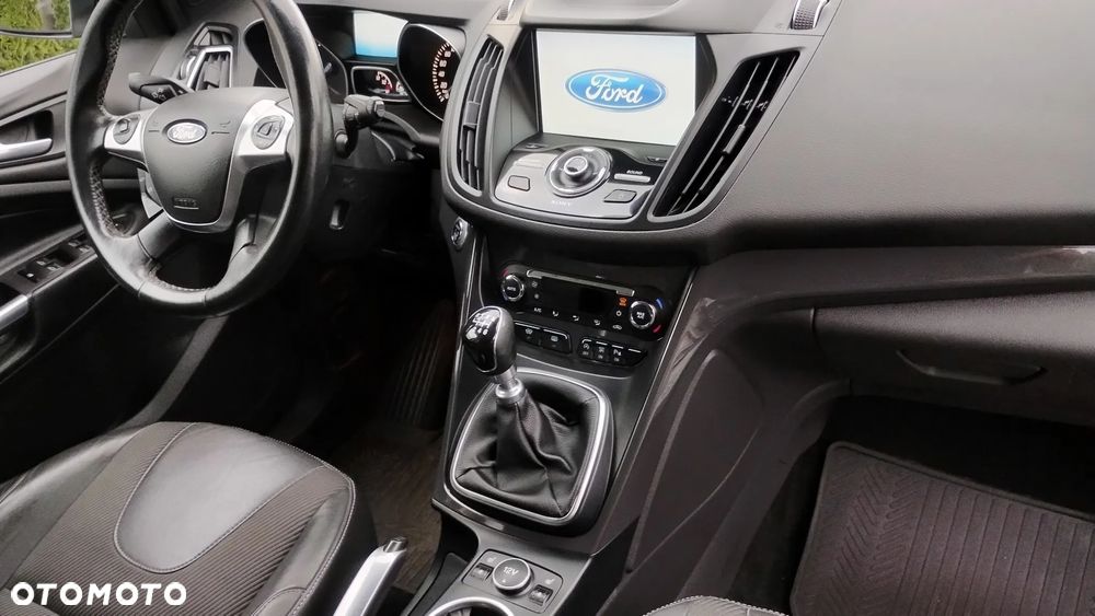 Ford Kuga 1.5 EcoBoost 2x4 Individual - 9