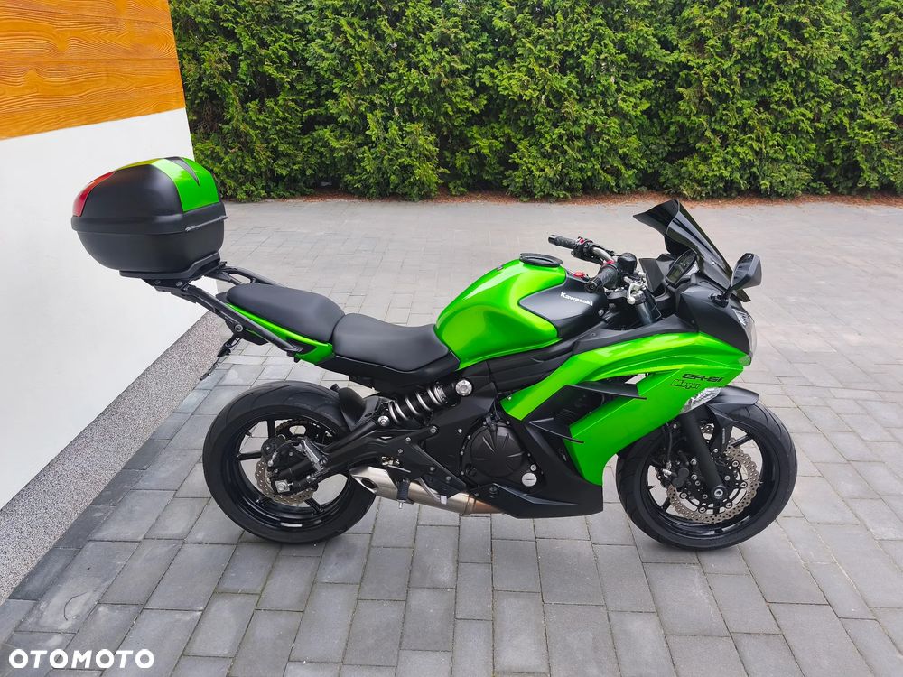 Kawasaki ER - 2