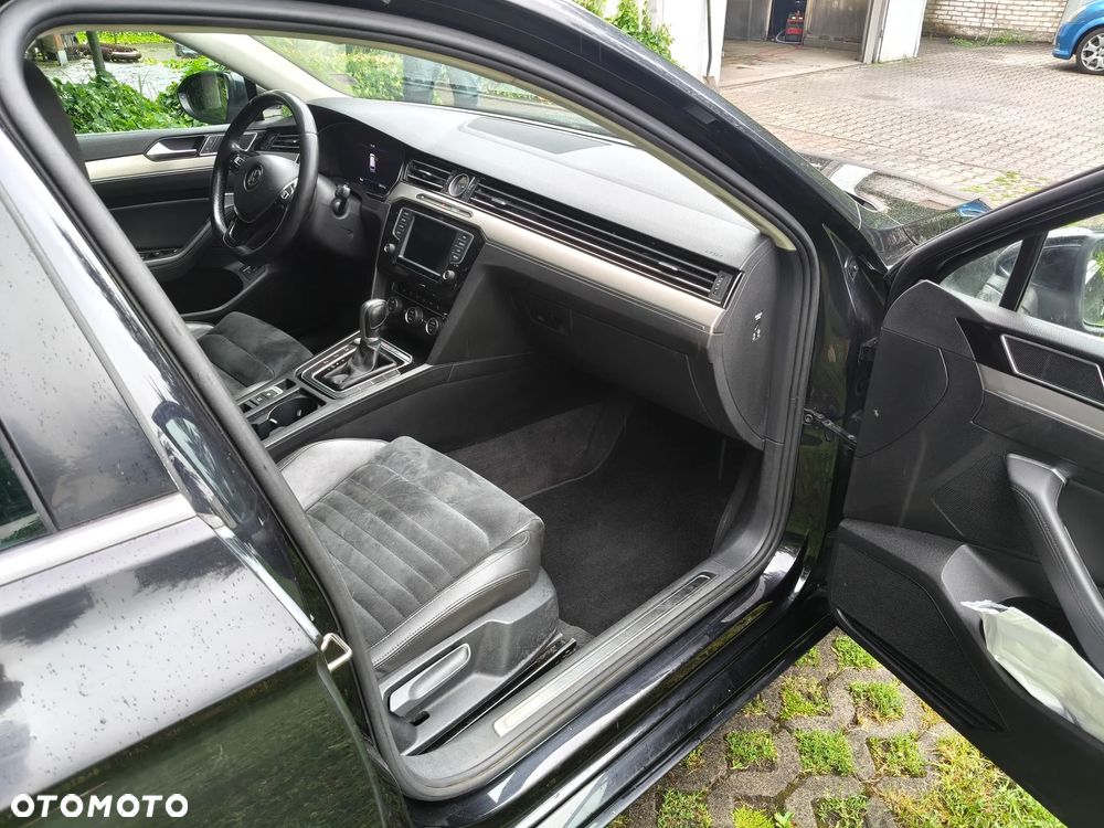 Volkswagen Passat - 27