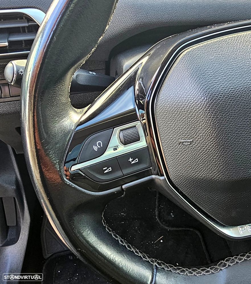 Peugeot 3008 PureTech 130 Stop & Start GPF Allure Pack - 13