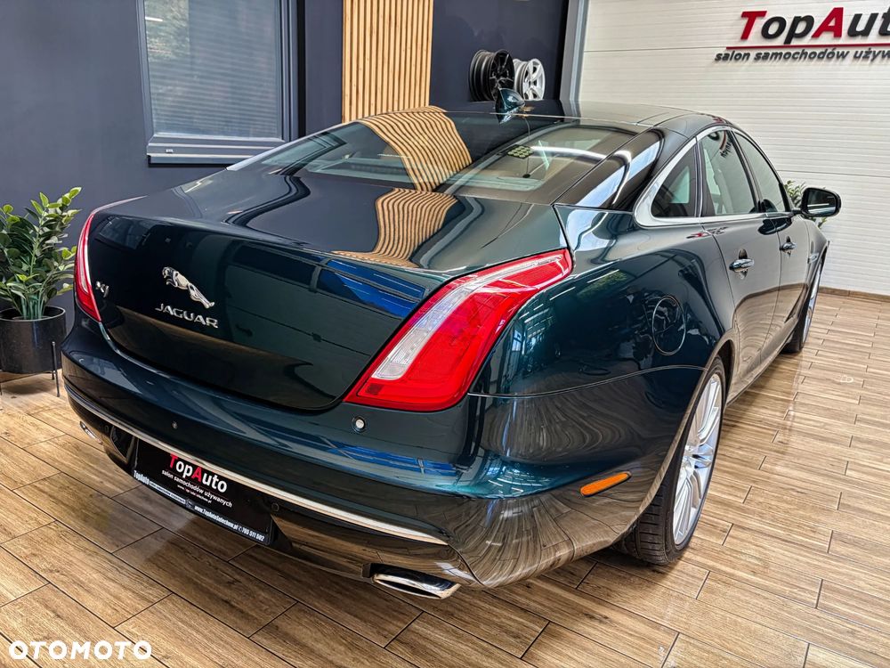 Jaguar XJ 3.0 D V6 Premium Luxury - 9