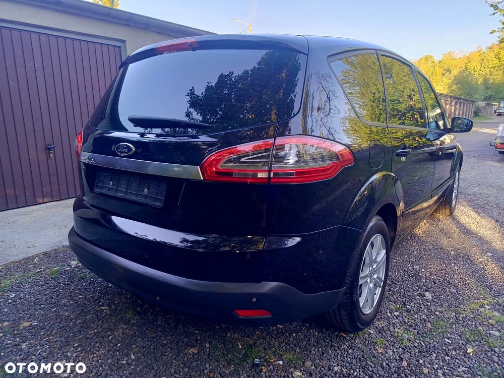Ford S-Max 2.0 Titanium - 13