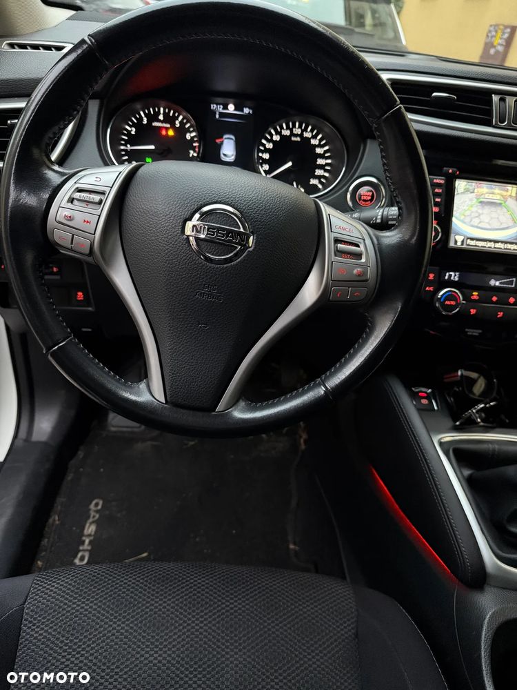 Nissan Qashqai 1.2 DIG-T N-Connecta EU6 - 20