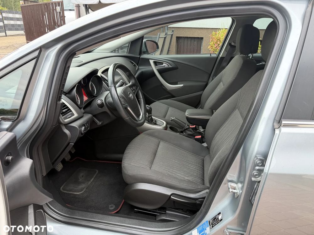 Opel Astra 1.4 Innovation - 17