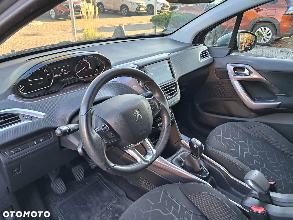 Peugeot 2008 1.2 Pure Tech Active EU6 - 8