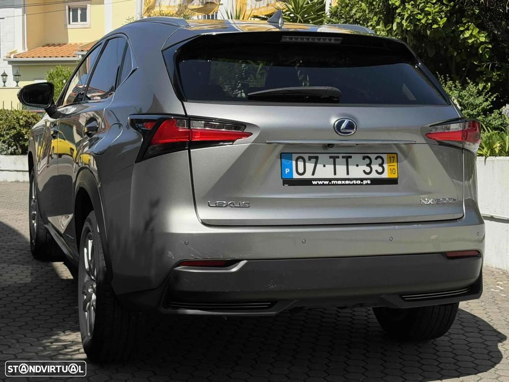Lexus NX 300h Executive+ - 6