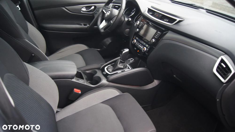 Nissan Qashqai 1.3 DIG-T Tekna DCT - 12