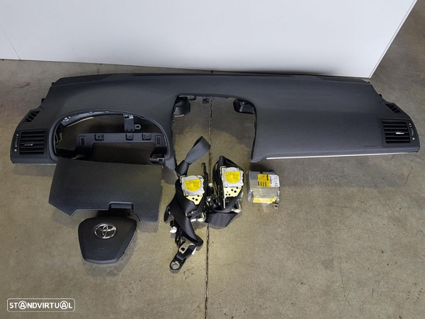 Kit Airbags Toyota Avensis 2015