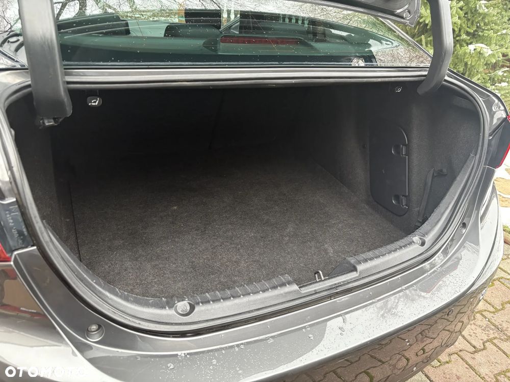 Mazda 3 2.0 Skyenergy i-Eloop - 22