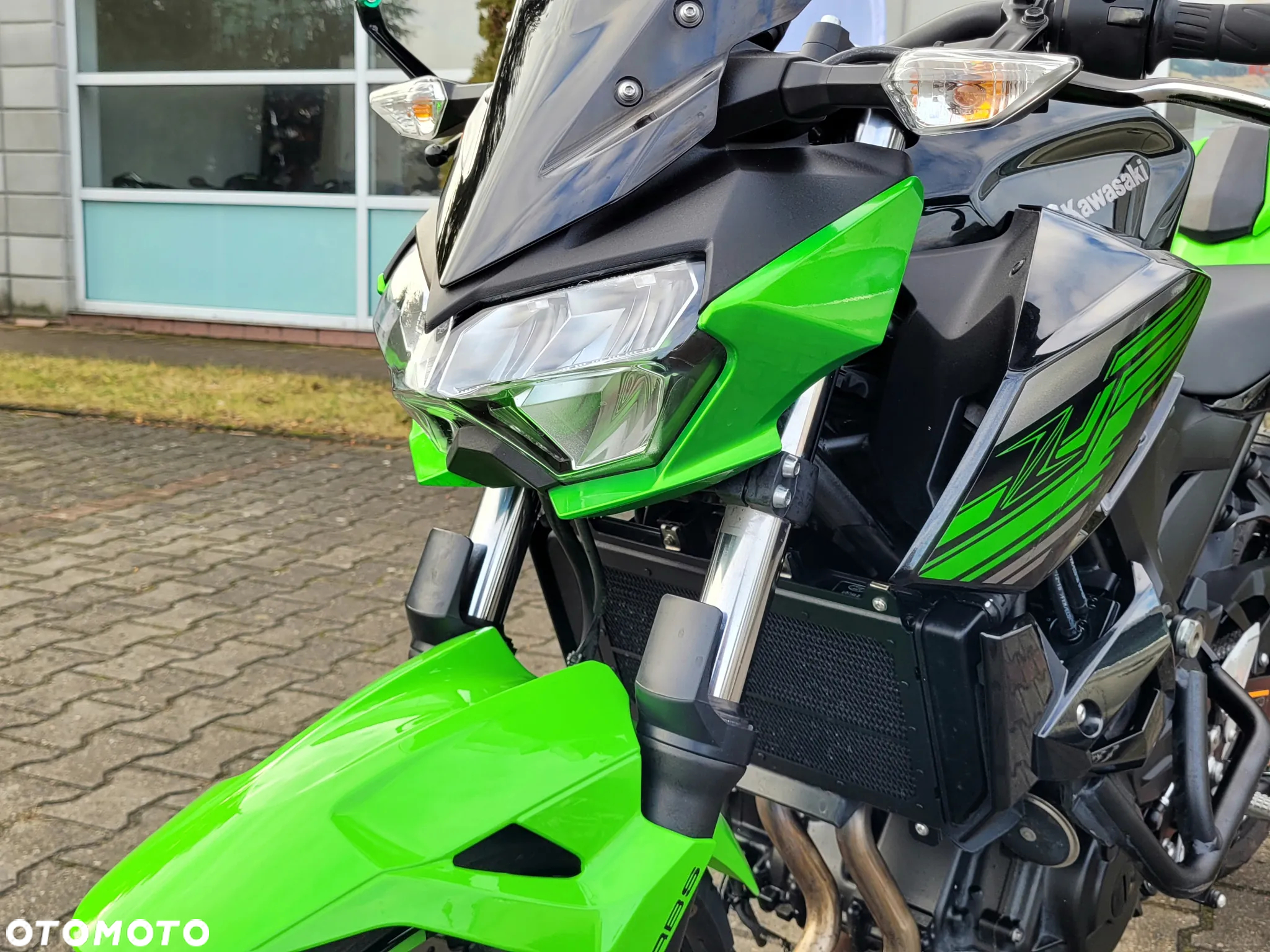 Kawasaki Z - 6