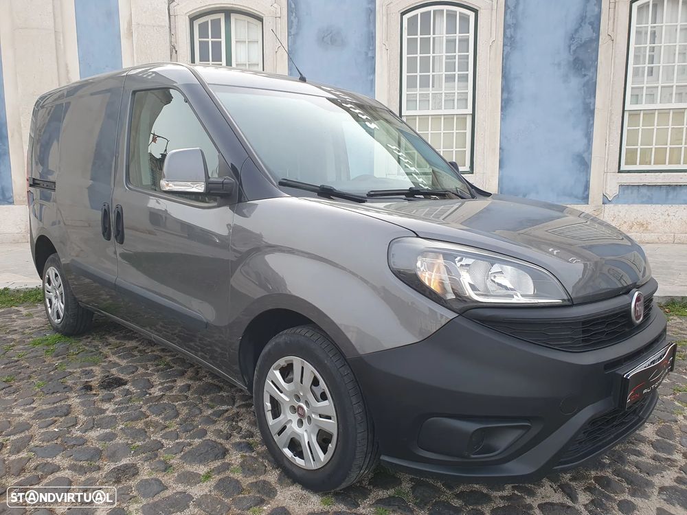 Fiat DOBLO MULTIJET 3 LUGARES A/C - 4