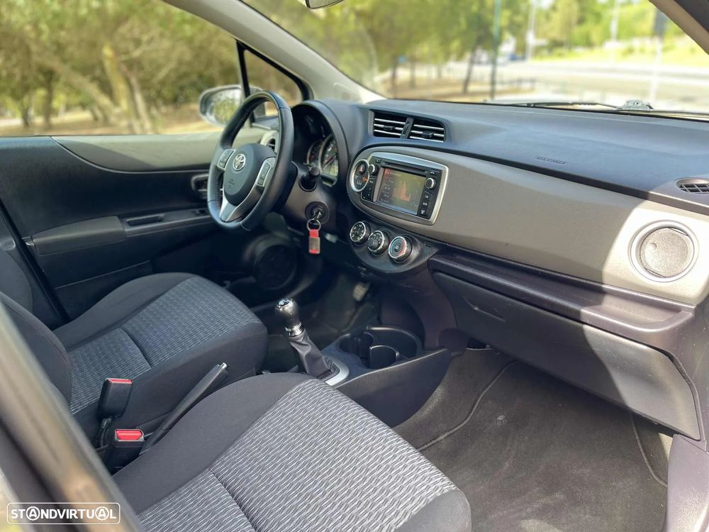 Toyota Yaris 1.0 VVT-i Comfort+Navi - 13