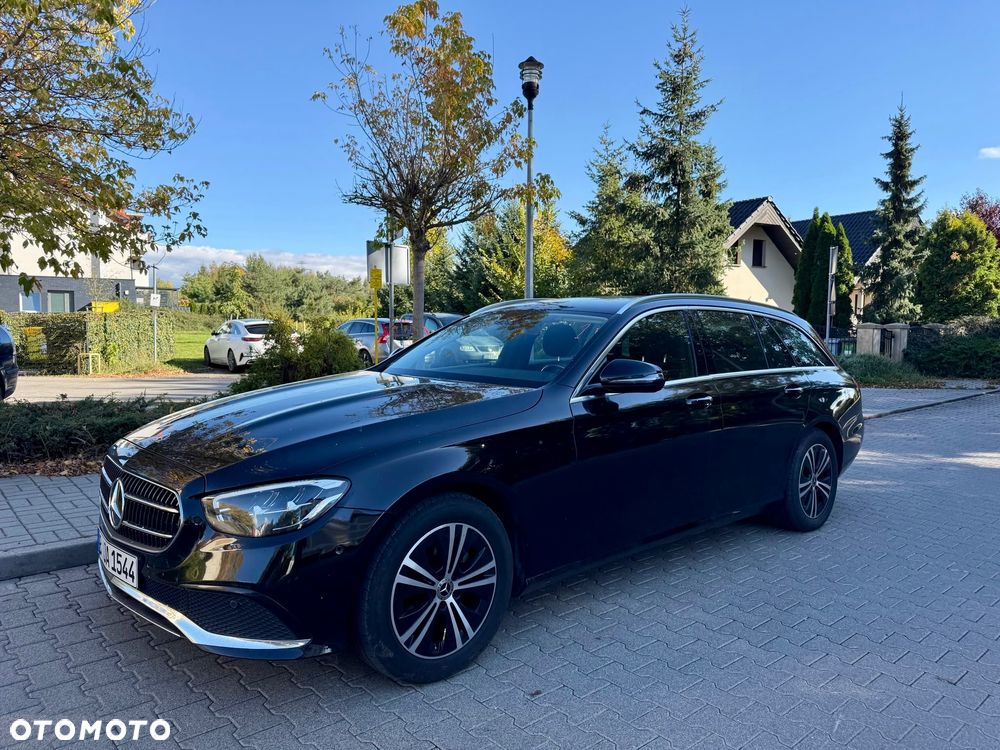 Mercedes-Benz E-Class 2023 photo 3