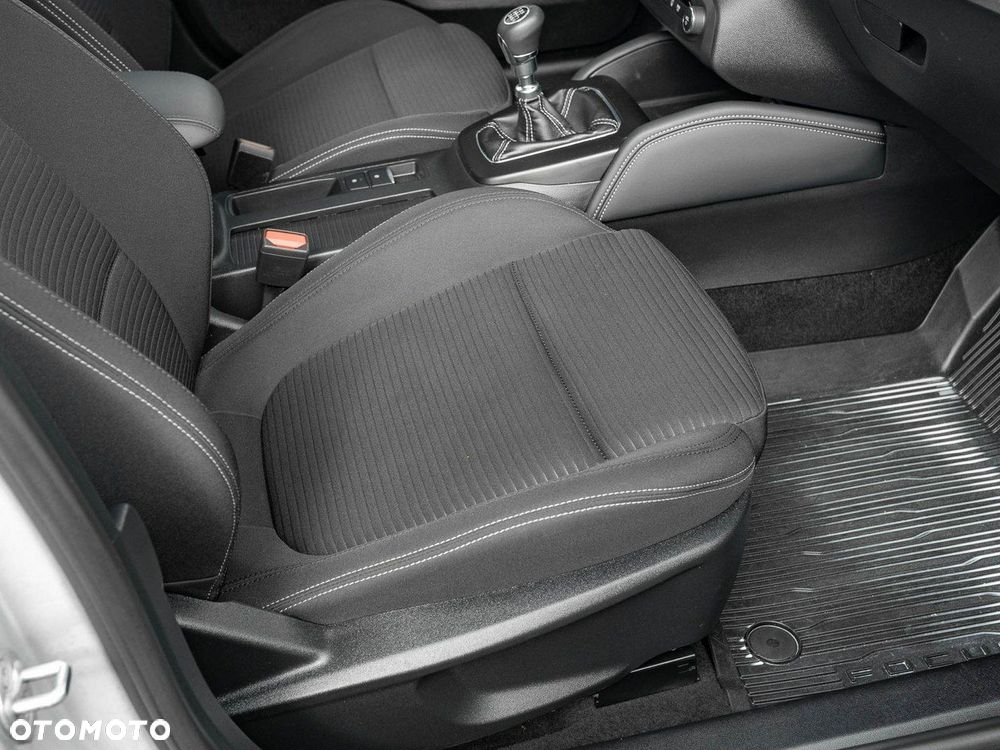 Ford Focus - 34