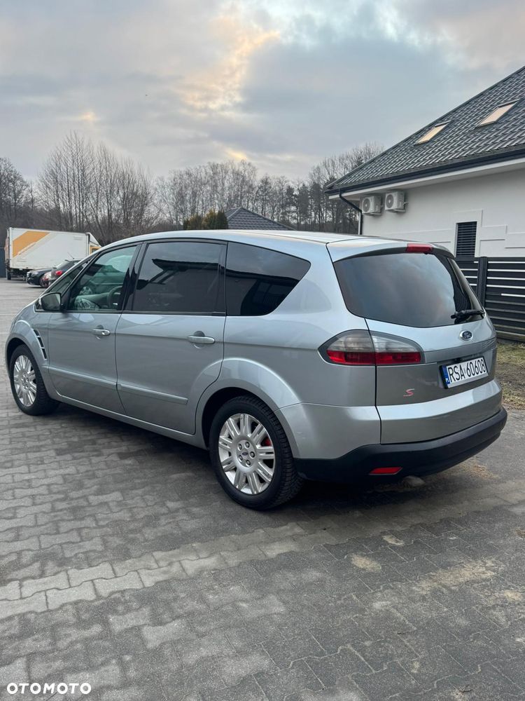 Ford S-Max - 23